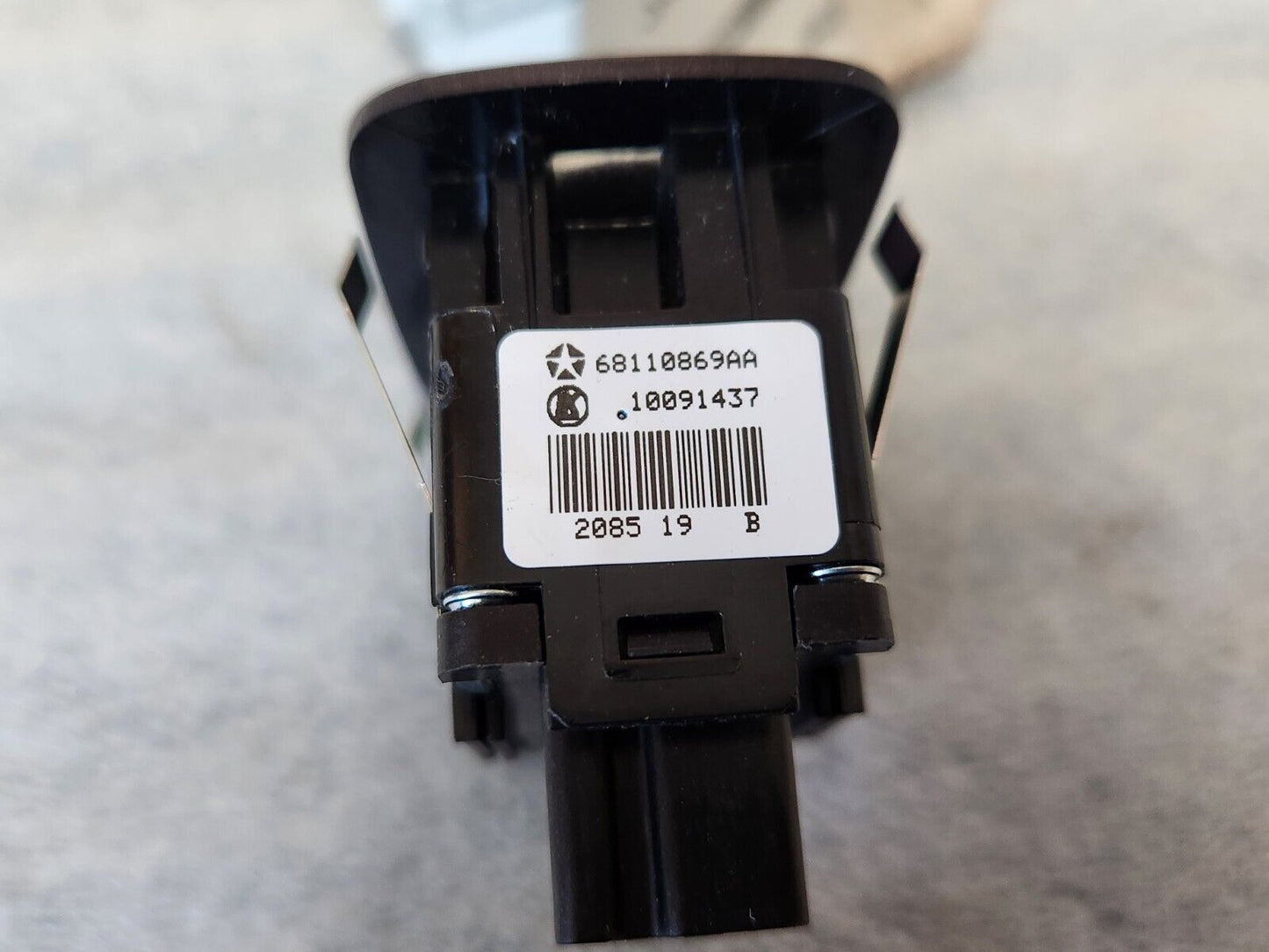 NEW OEM 2012-2020 Dodge Grand Caravan Rear Door Window Switch L or R 68110869AA