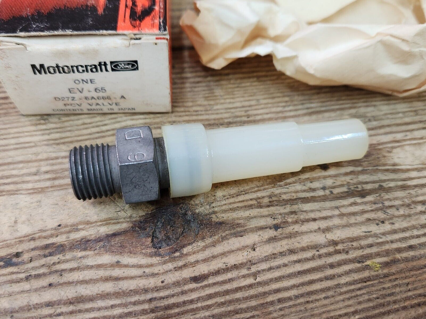 NOS 1972-1982 Ford Courier PCV Valve D27Z-6A666-A EV-65 OEM 1.8L 2.0L
