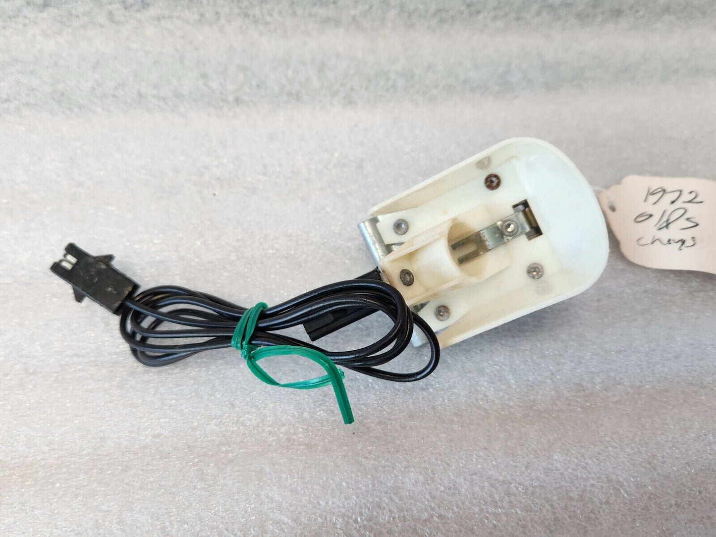 1971 1972 CHEVROLET OLDSMOBILE PASSENGER CARS TRUNK LAMP LIGHT WIRE ASSY 9899624