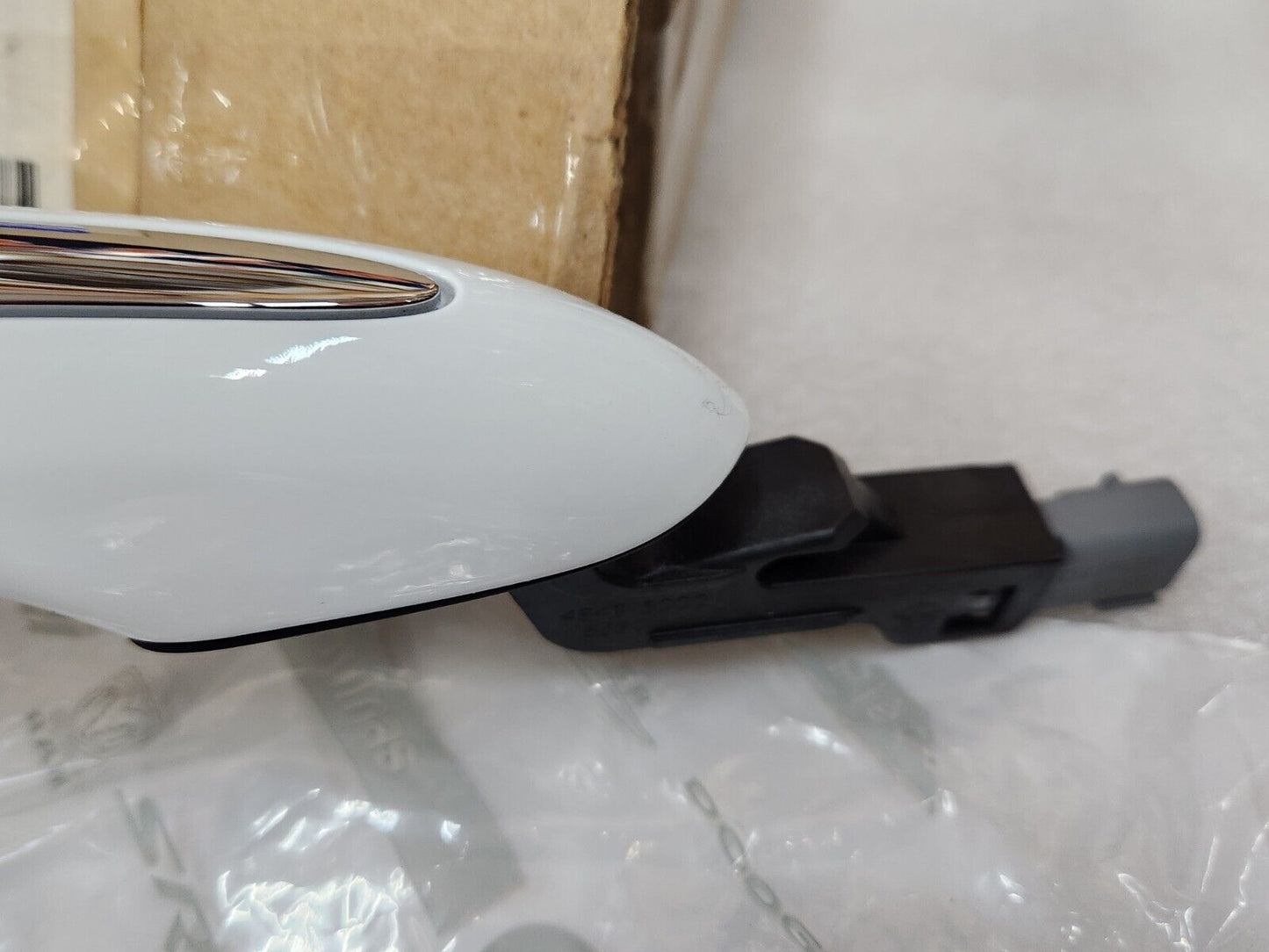 NEW 2017-2023 CHRYSLER PACIFICA REAR LH SLIDING DOOR EXTERIOR HANDLE 5RR31GW7AF