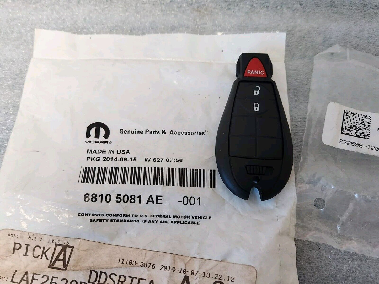 NEW OEM MOPAR 2014-2021 JEEP CHEROKEE KEYLESS REMOTE KEY FOB 3 Button 68105081AE