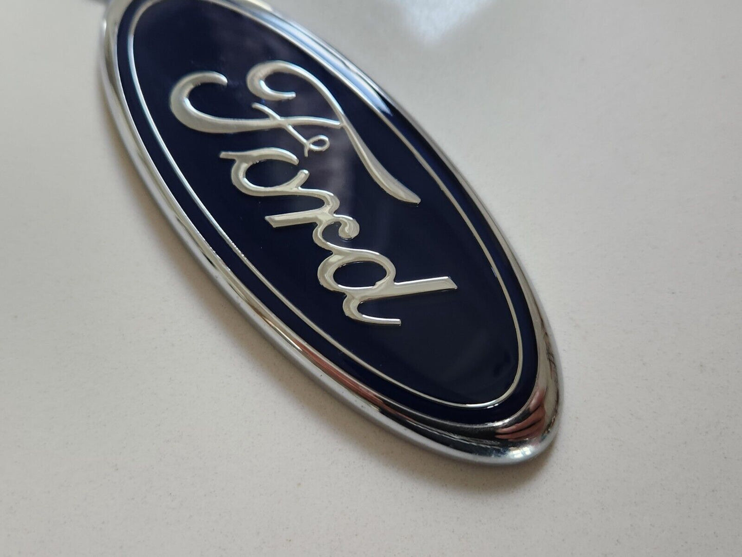 NEW OE 01-07 Ford Escape Rear Hatch 01-09 Ranger Tailgate Emblem YL84-7843500-AB