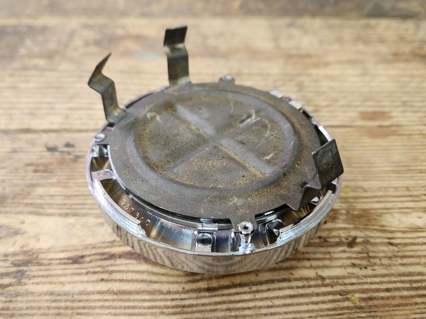 1963 Oldsmobile 88 98 Starfire Steering Wheel Center Horn Cap GM # 587638