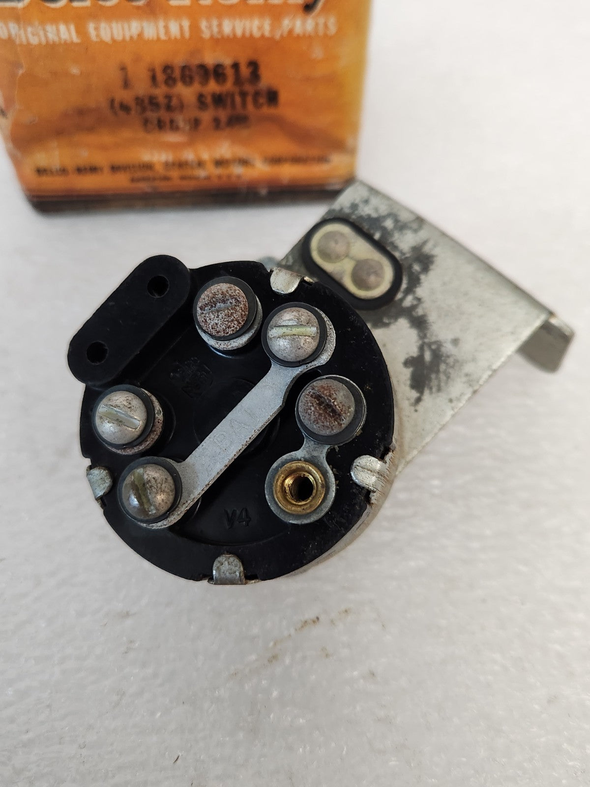 8094900