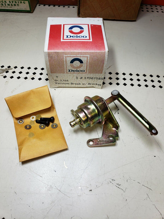 NOS GM Delco 1981-83 Buick & GM Truck w/ Rochester Vacuum break with bracket