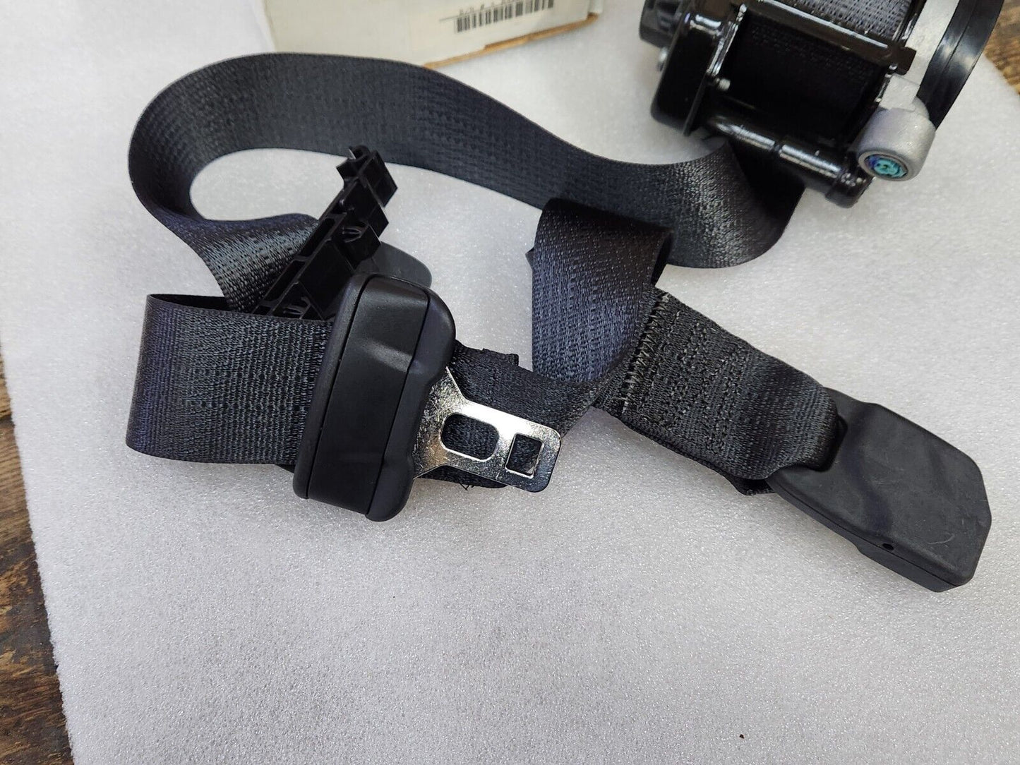 NEW OEM 2013-2016 Dodge Dart Front LH Driver Side Seat Belt Retractor 1SV73DX9AE