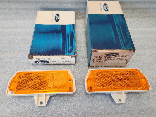 NOS OEM Ford 1971 1972 Pair Galaxie 500 LTD Front Fender Marker Lamps Lenses