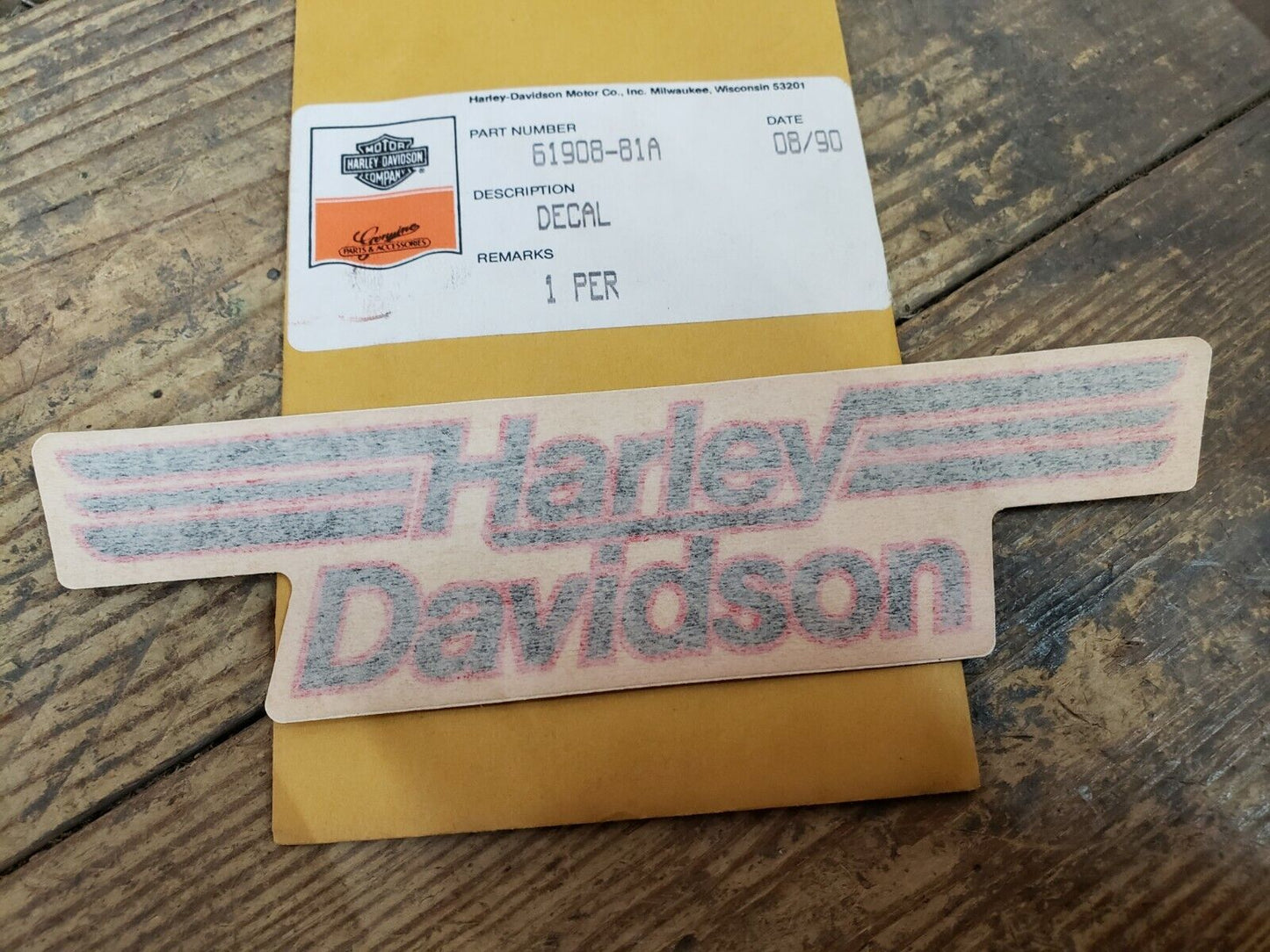 NOS PAIR HARLEY 1981 82 FXS 82 XLS SPORTSTER BLACK RED GAS TANK DECAL 61908-81 A