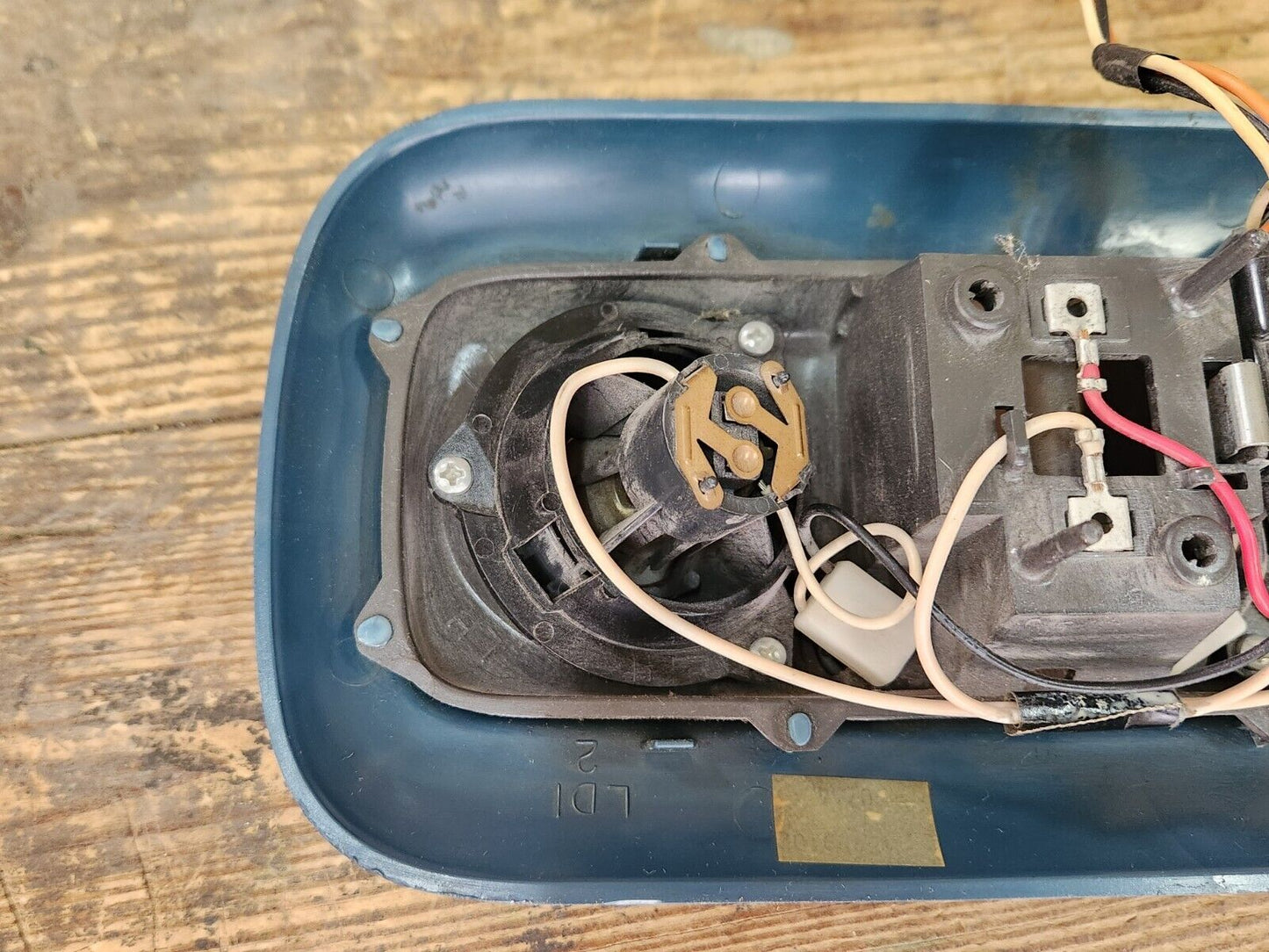 94-99 Chevy Suburban Tahoe Yukon Dome Light Map Reading OEM Blue 15725071