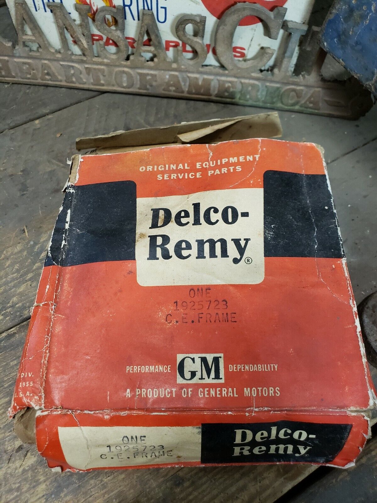 NOS OE GM 1925723 DELCO GENERATOR FRAME 1953 BUICK SPECIAL SERIES 40 CONVERTIBLE