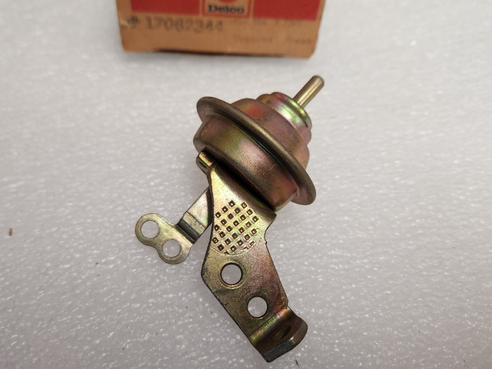 4939495