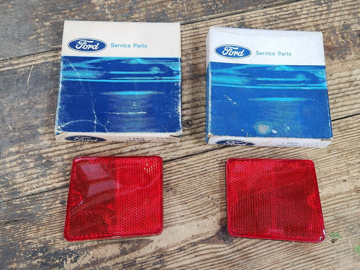 NOS 1968 Ford Fairlane 500 GT Torino Convert LH+RH REAR QUARTER PANEL REFLECTORS