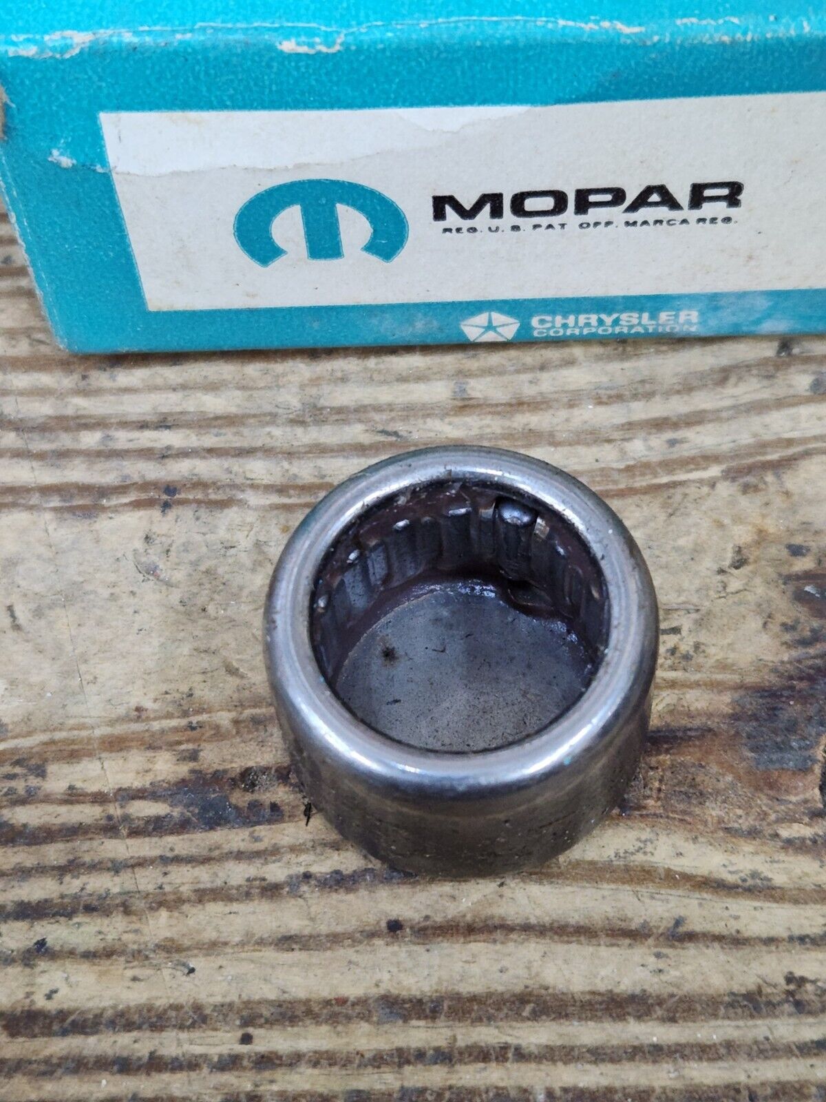 NOS 1960 - 1973 MOPAR  2095037 ALTERNATOR RECTIFIER END SHIELD BEARING