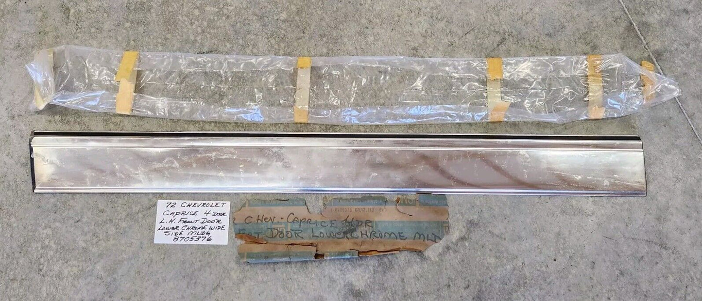 1972 Chevrolet Caprice 4-door Hardtop NOS RH Rear Door Lower Molding GM 8705377