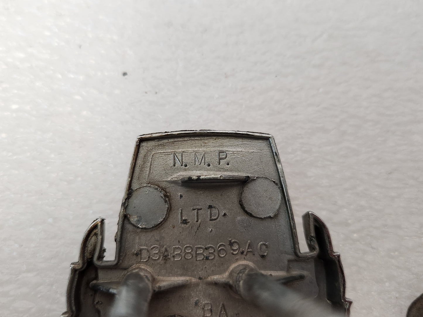 8073176
