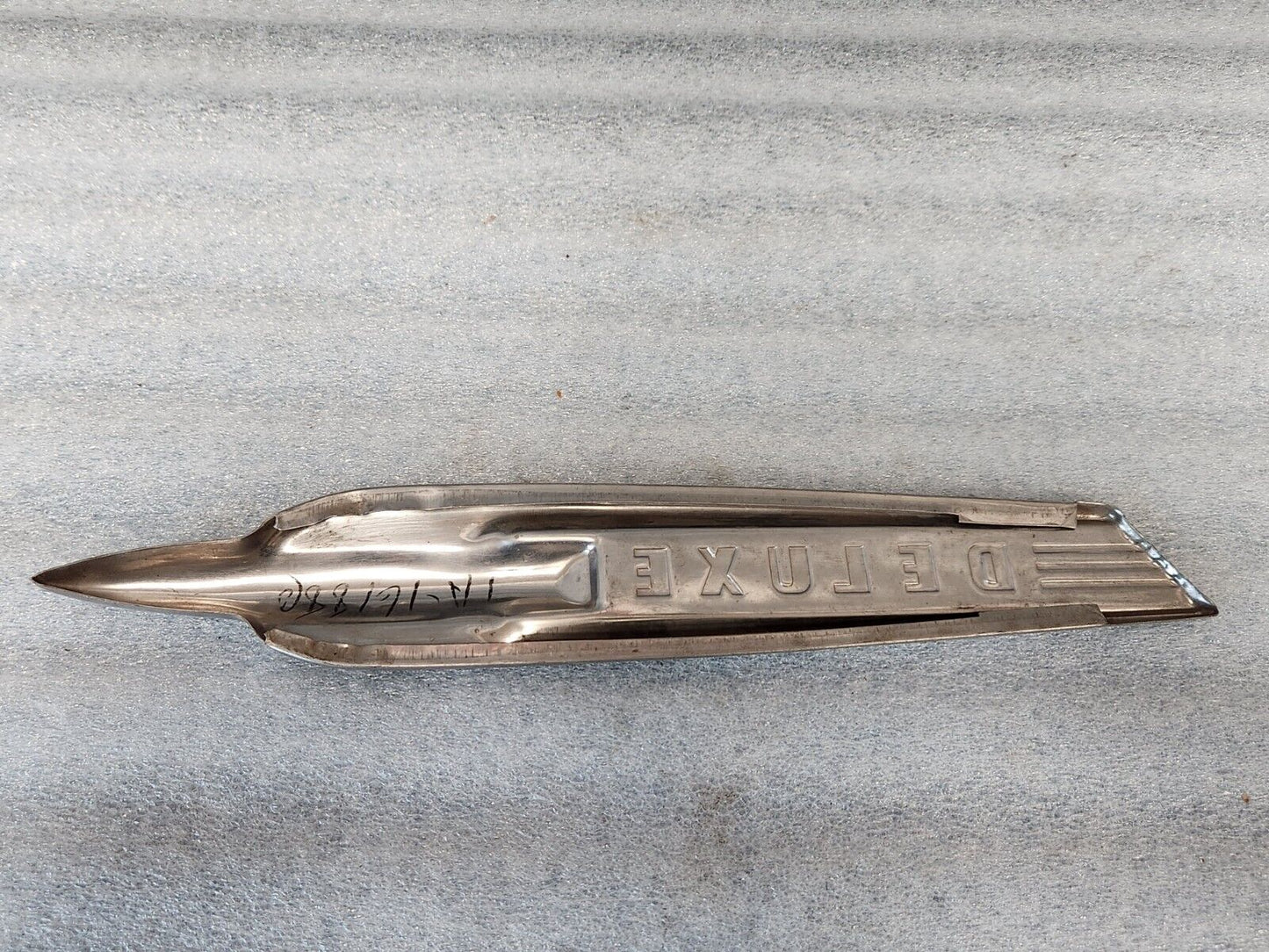 1950-1953 Ford Deluxe Right Passenger Side Fender Spear Moulding Emblem OEM