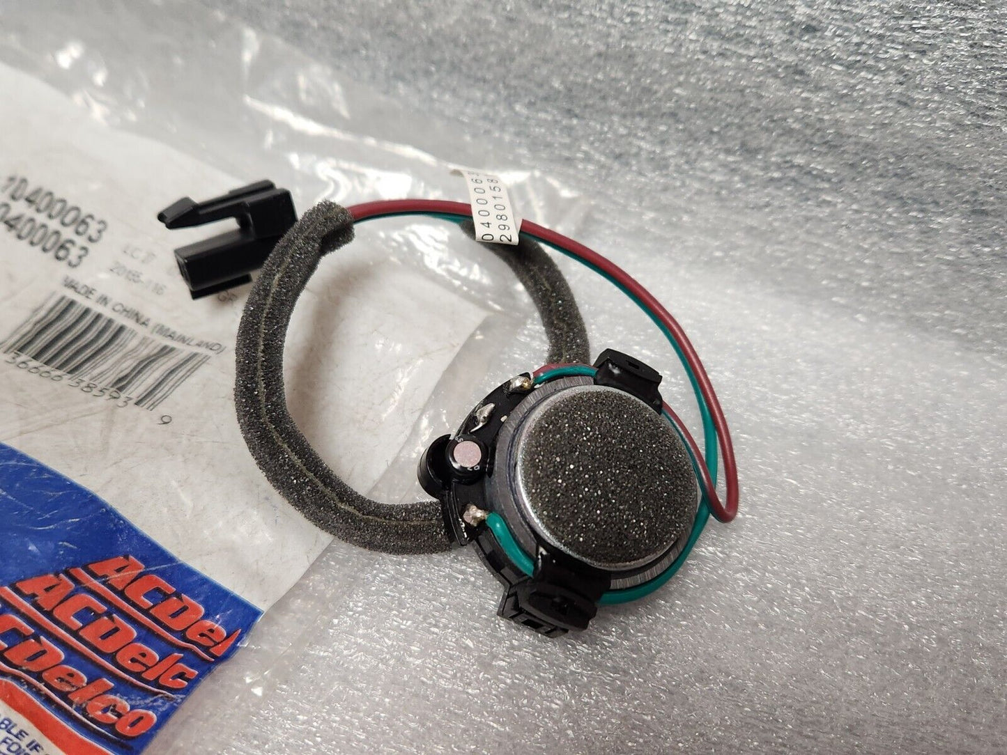 NEW GM OEM 05-10 Pontiac G6 Saturn Buick A pillar Tweeter Speaker 10400063