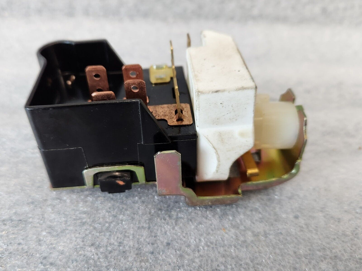 1967 1968 1969 Chevy Camaro Pontiac Firebird Headlight Switch NEW