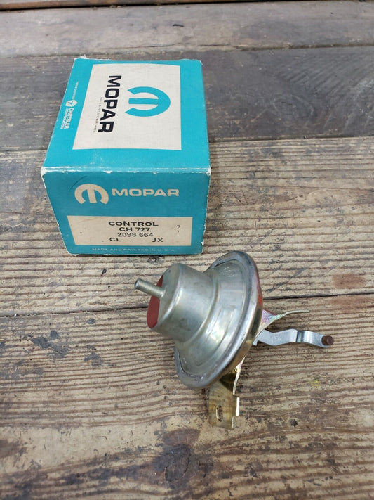 NOS MOPAR1963-1968 Plymouth Dodge w/6 CYL  DISTRIBUTOR VACUUM CONTROL 2098664