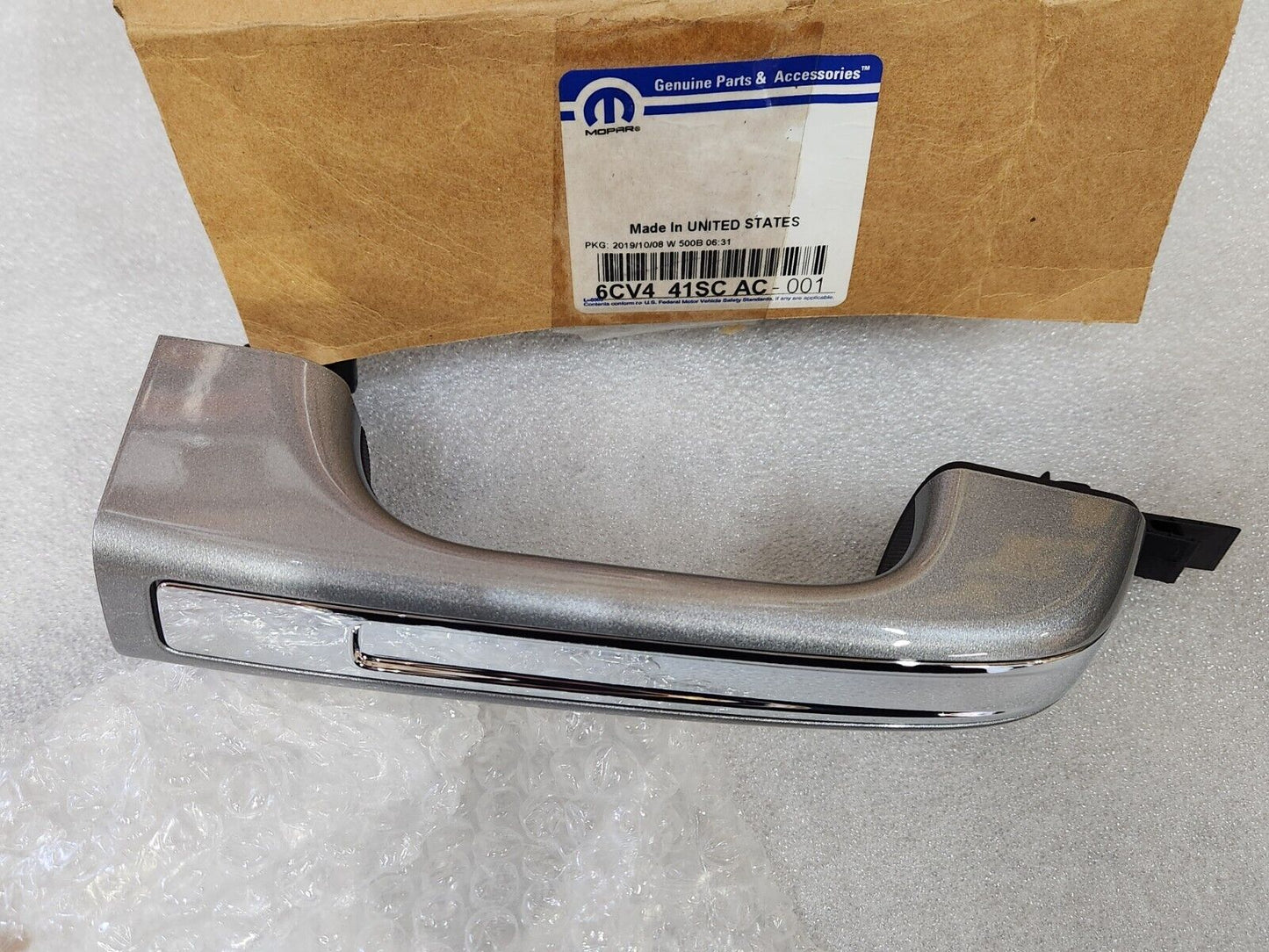 NEW MOPAR 19-23 RAM 1500 SILVER EXTERIOR DOOR HANDLE RIGHT OR LEFT 6CV441SCAC