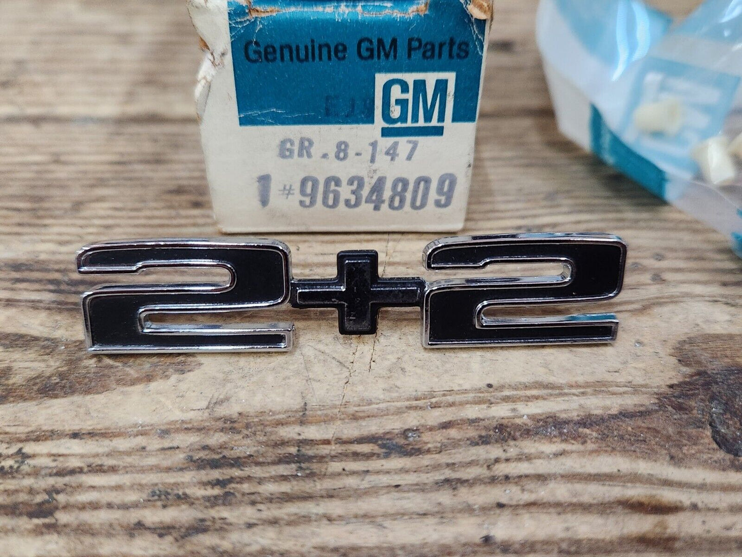 NOS OEM GM 1975 1976 1977 Chevrolet Monza 2+2 Emblem 9634809