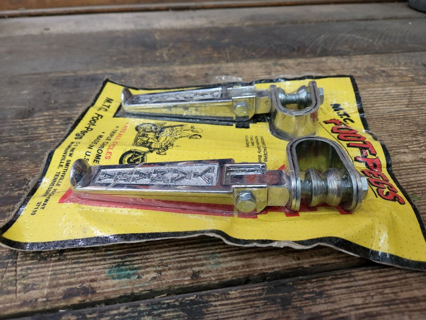 NOS NEW YAMAHA Stamped Metal Motorcycle Foot Pegs Fold up CHROME Vintage Chopper