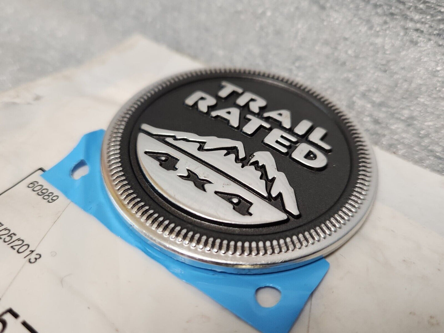 2011-2021 Jeep Grand Cherokee Trail Rated 4X4 Fender Emblem Medallion 55157318AB