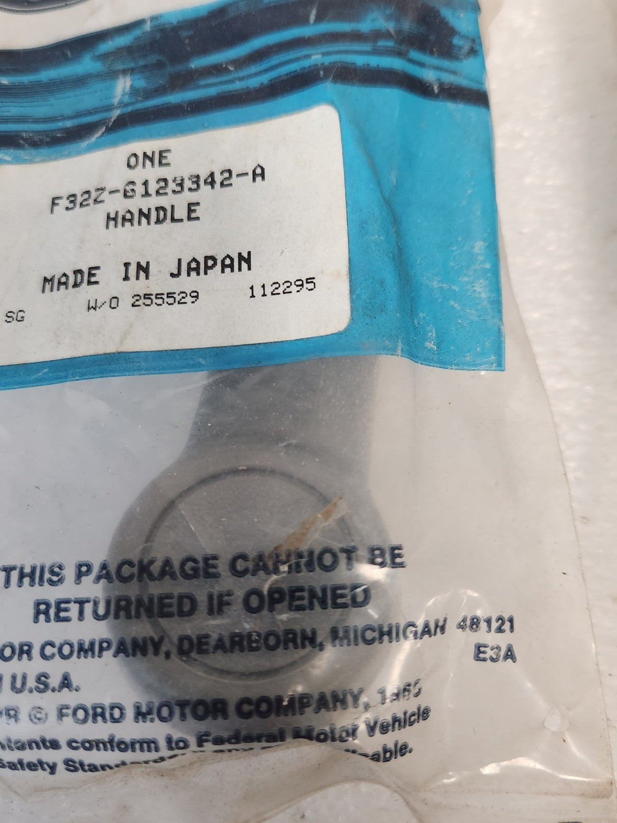 7604128