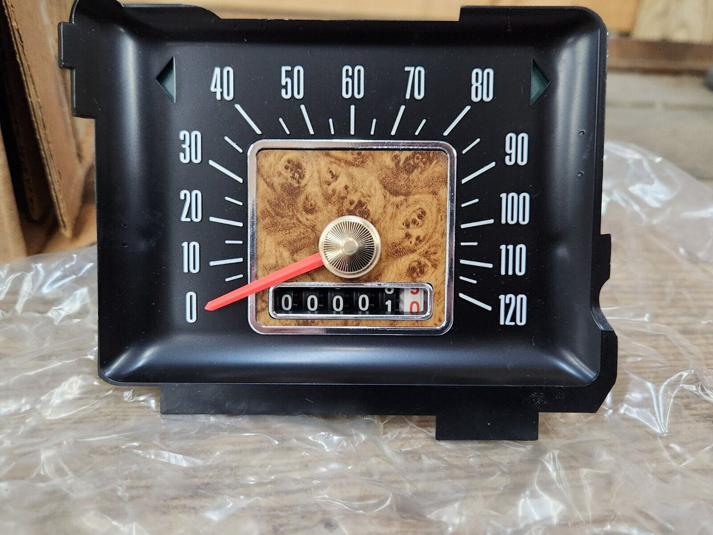 NOS OEM 1975 1976 1977 FORD GRANADA MERCURY MONARCH 120 MPH SPEEDOMETER