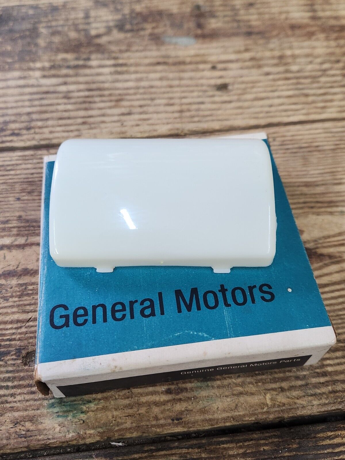 NEW GM 1982-88 Monte Carlo Dome Light Cover For Dome Light With Dual Map Lights