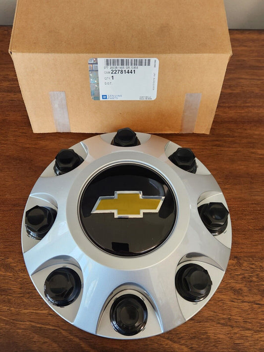 2011-2021 SILVERADO 2500HD  SILVER CENTER HUB CAP NEW OEM GM # 22781441
