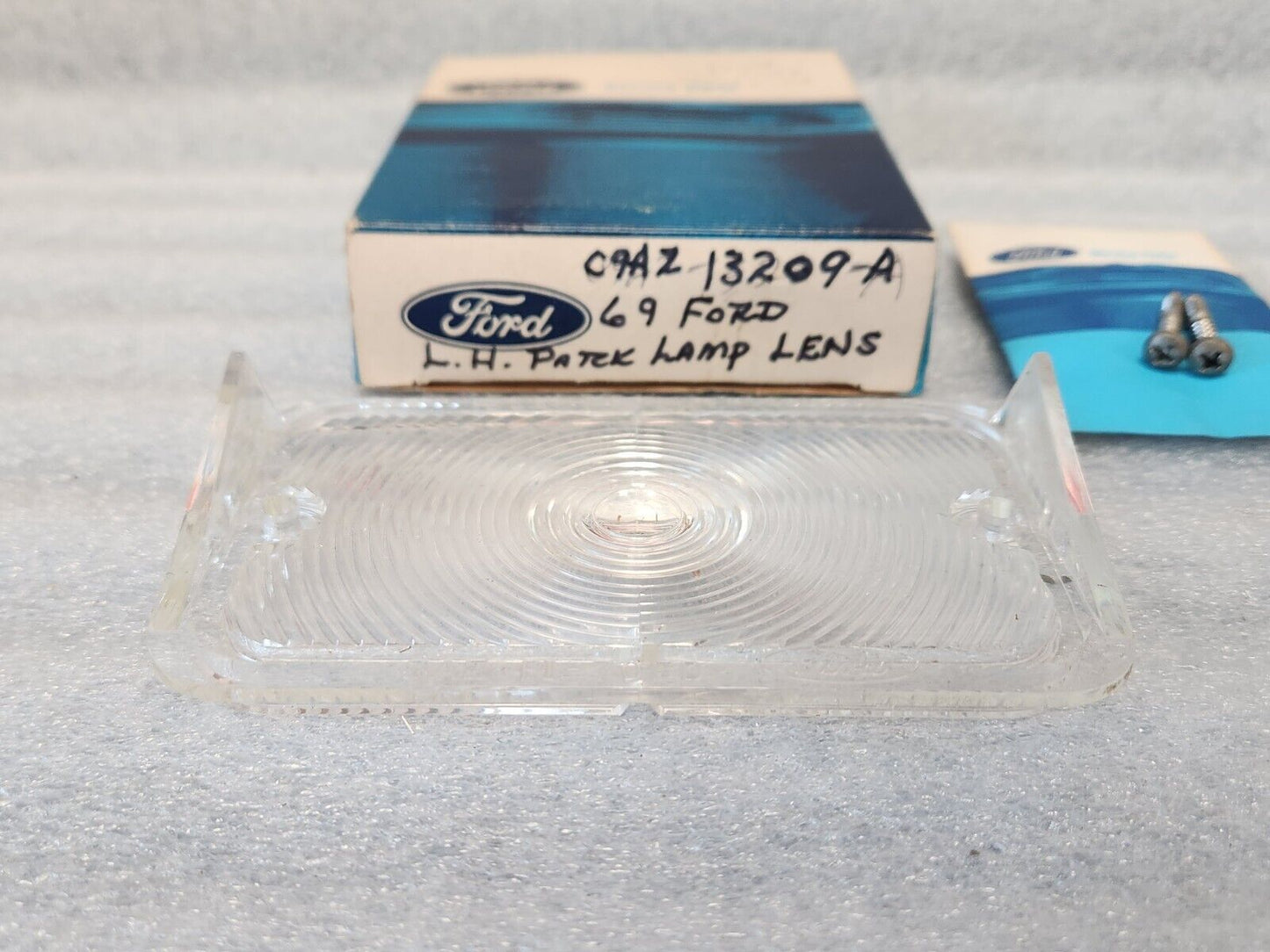 NOS OEM 1969 1970 FORD GALAXIE CUSTOM LH PARKING LAMP CLEAR LENS C9AZ-13209-A