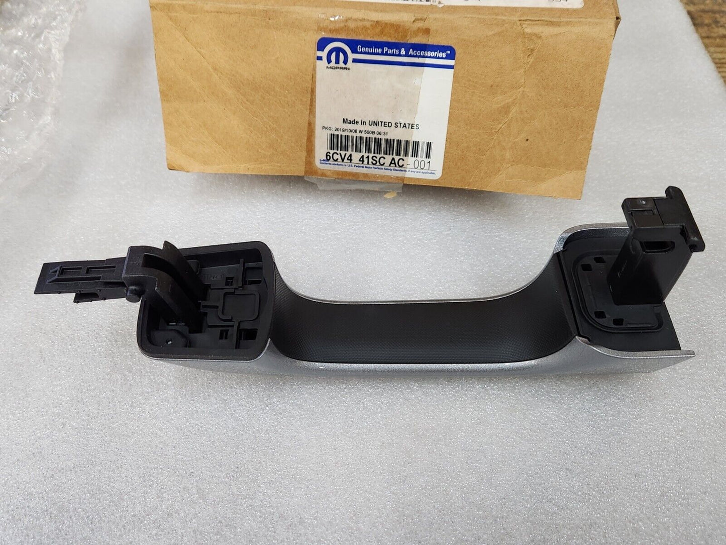 NEW MOPAR 19-23 RAM 1500 SILVER EXTERIOR DOOR HANDLE RIGHT OR LEFT 6CV441SCAC
