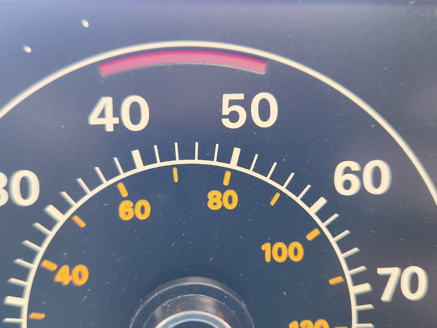 7565318