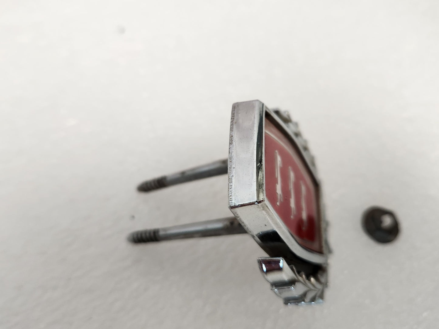 8073176