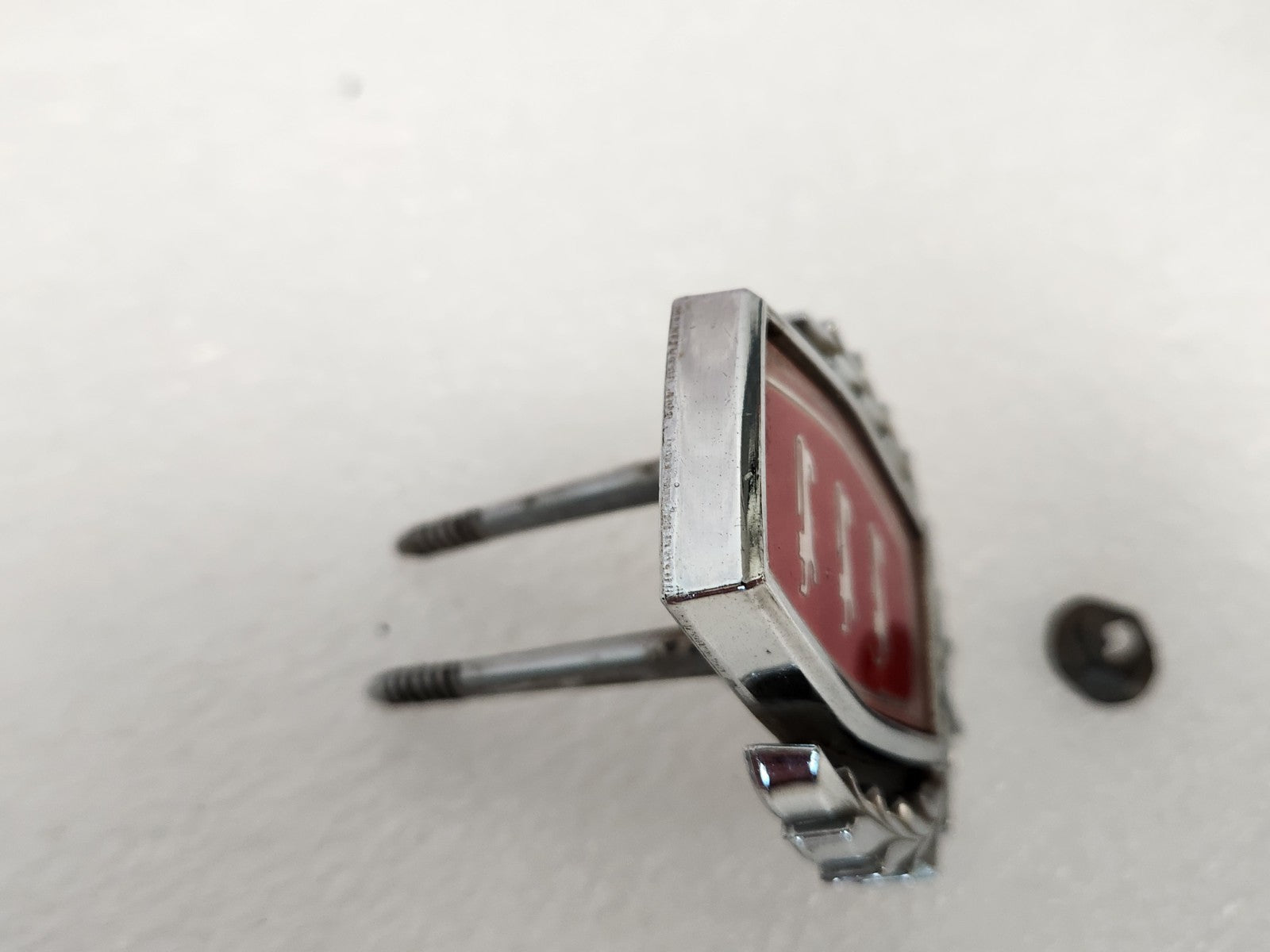 8073176