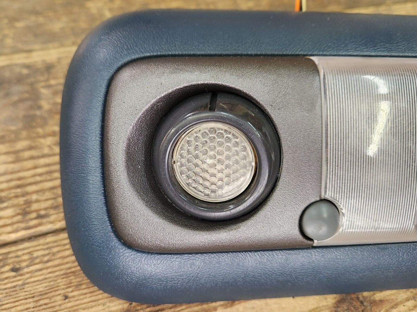 94-99 Chevy Suburban Tahoe Yukon Dome Light Map Reading OEM Blue 15725071