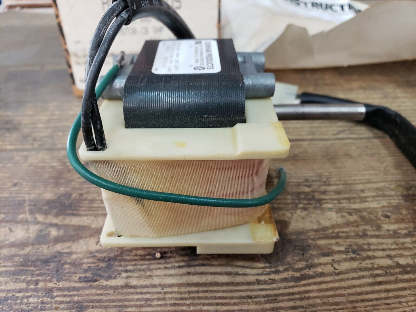 NEW OEM Carrier Replacement Components Division  HC 660 005  Motor FREE SHIPPING