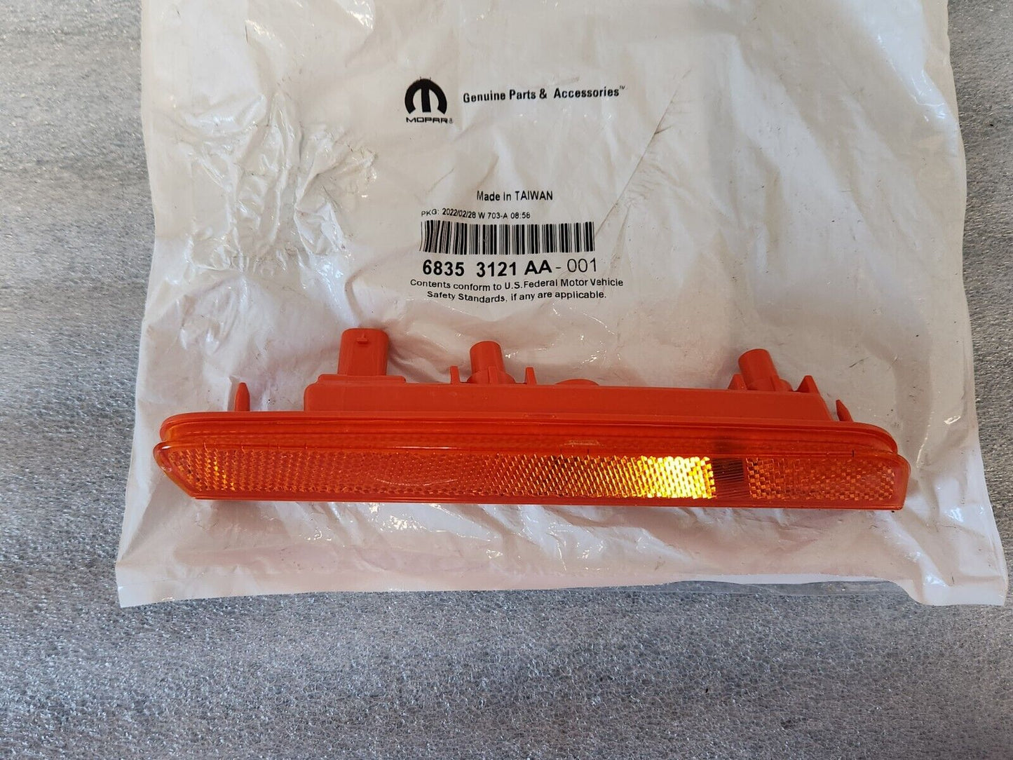 NEW 2022 2023 Jeep Wagoneer Grand Wagoneer Side Marker Light Driver Side Front