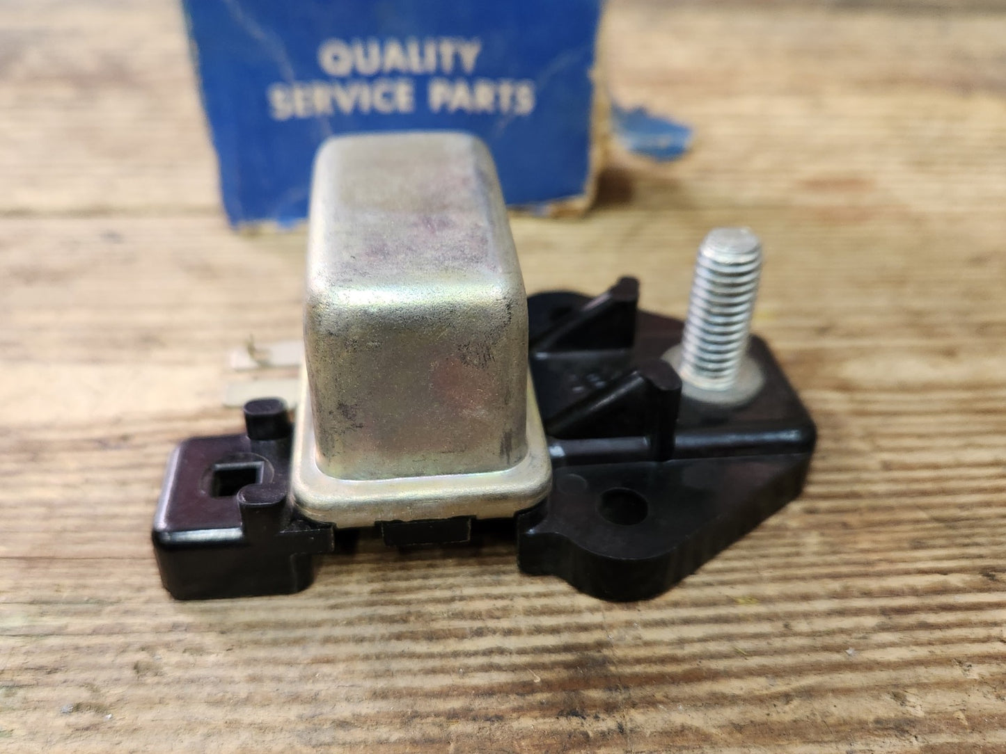 7395854
