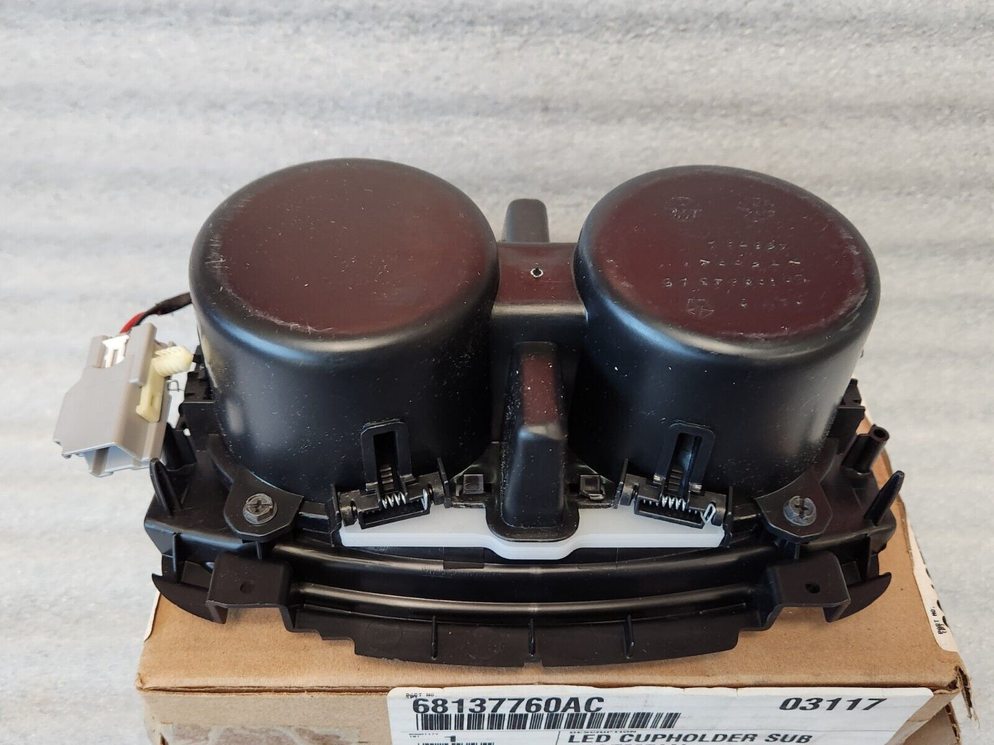 NEW OEM 2011-2014 DODGE CHARGER CHRYSLER 300 CENTER CONSOLE LED CUP HOLDER ASSY.
