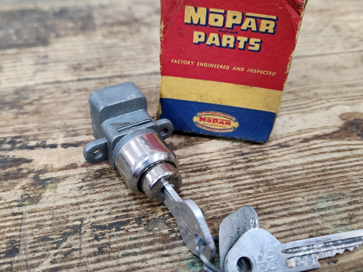 6939385