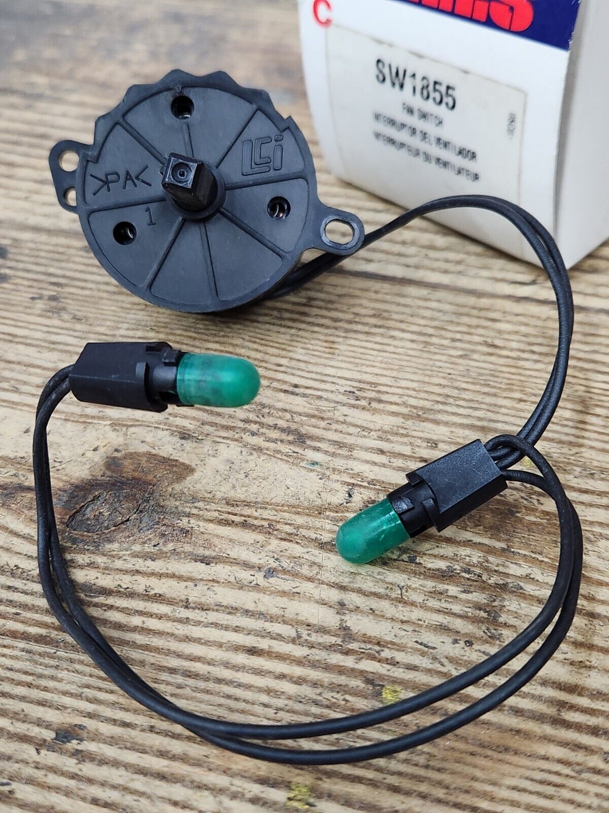 NEW GM 94857388 Blower Fan Switch HVAC 1998-2002 Chevrolet Prizm