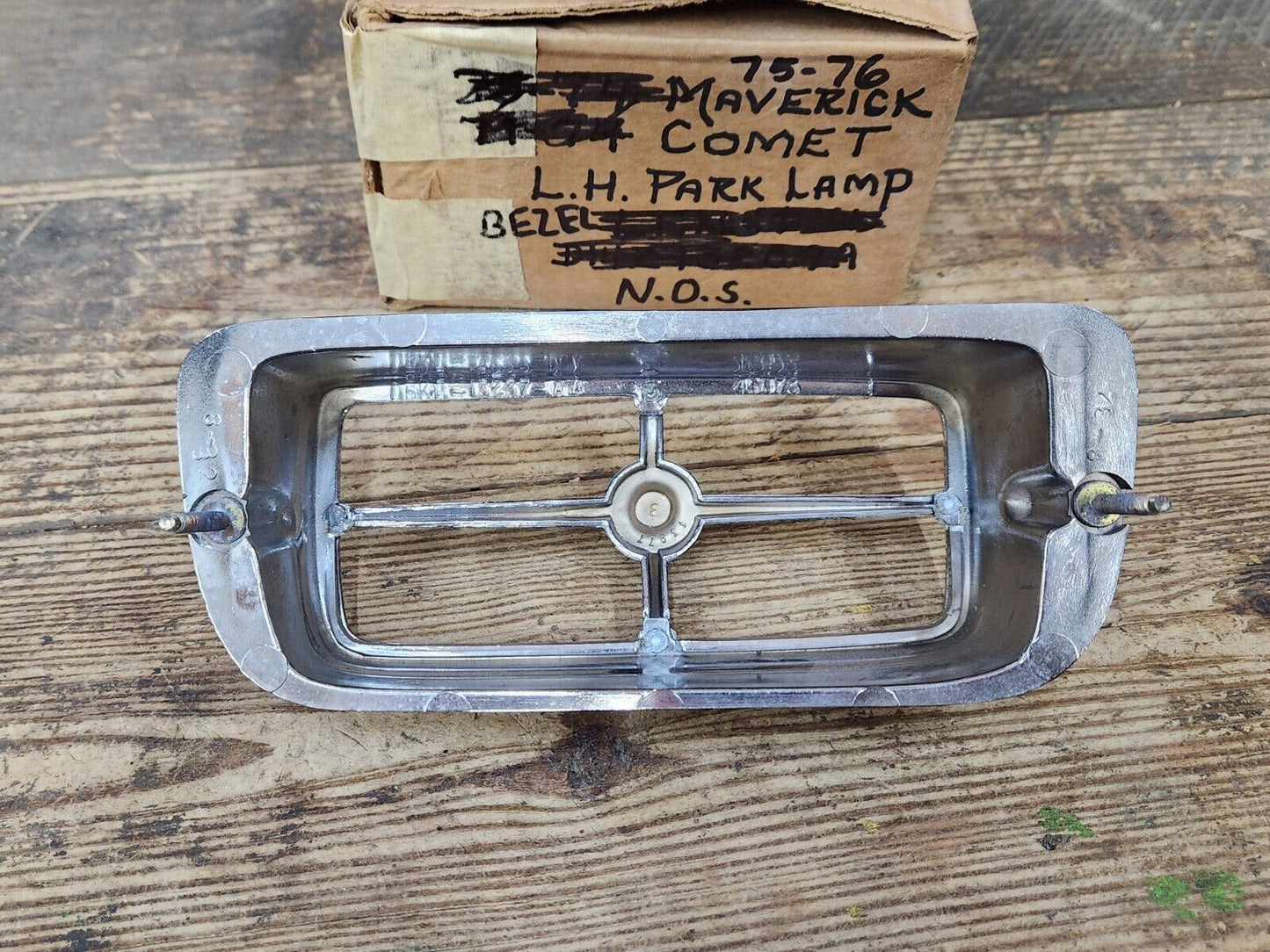 NOS OEM 1975 1976 Ford Maverick Comet Bezel Parking Light LH Side D5KB-13237-AA