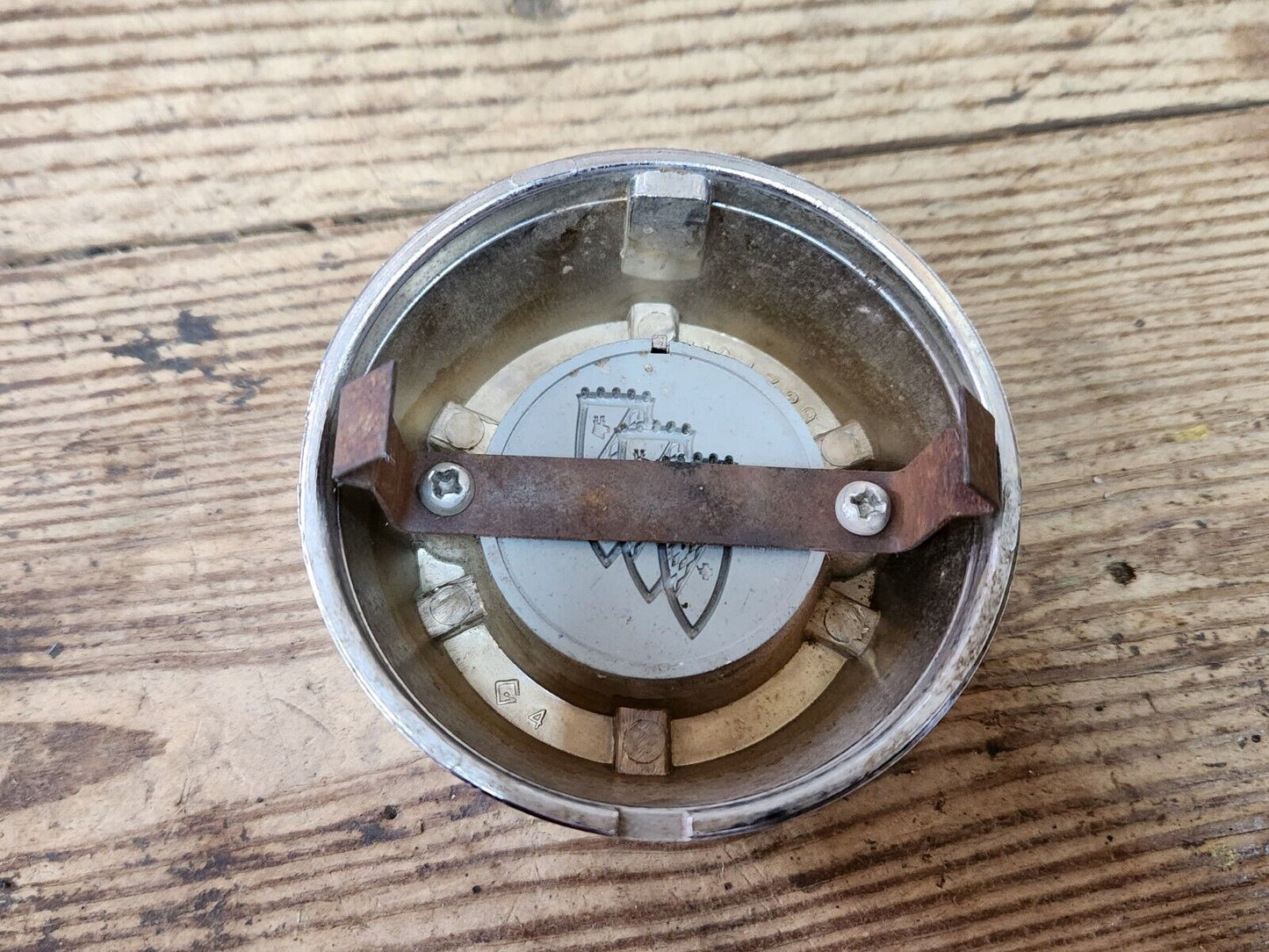 1961 Buick LeSabre Electra Power Steering Wheel Horn Button 1164729 OEM 1960