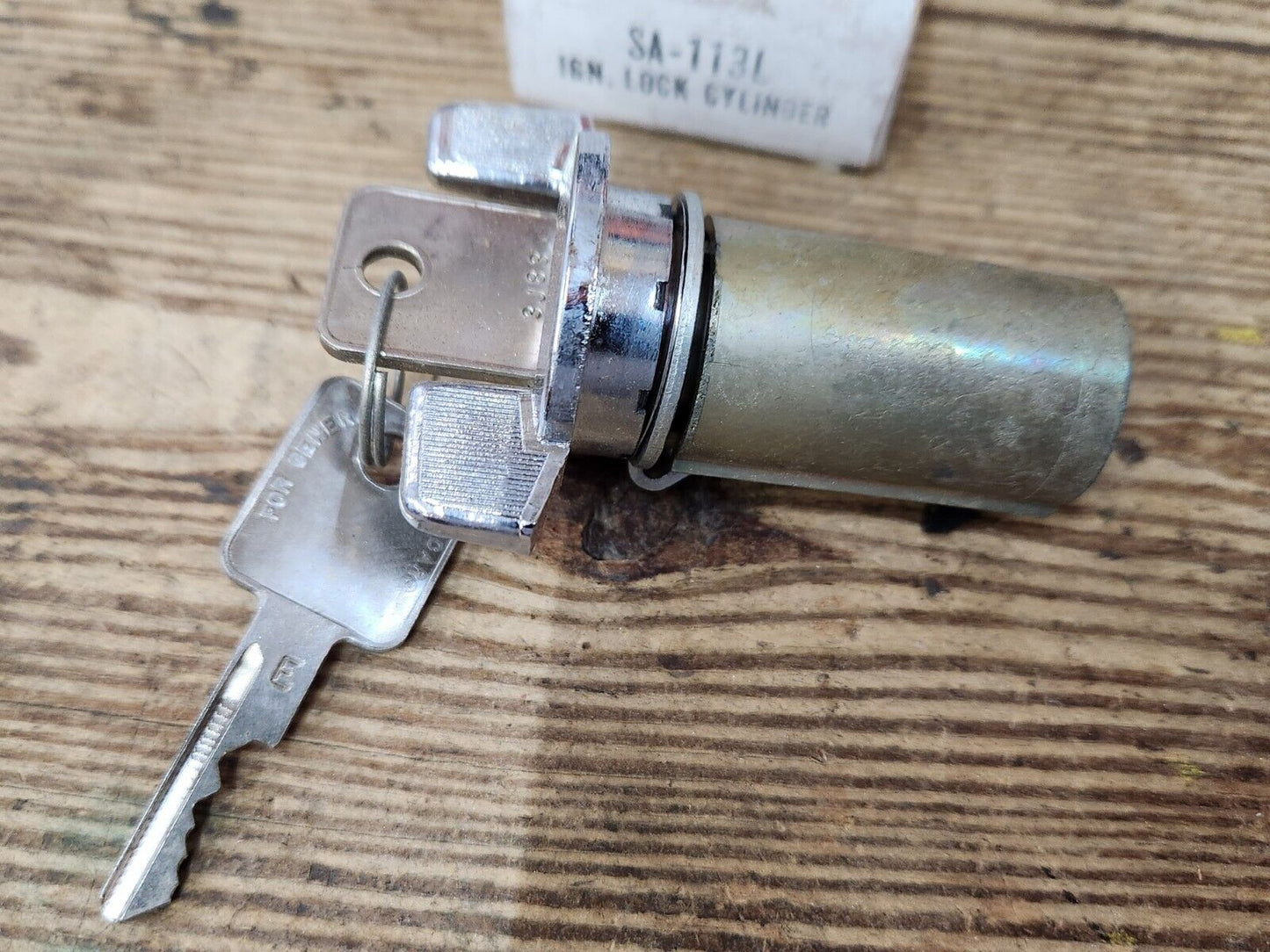 NEW NORS BUICK CADILLAC CHEVY OLDS  PONTIAC 1969  IGNITION SWITCH CYL & KEYS