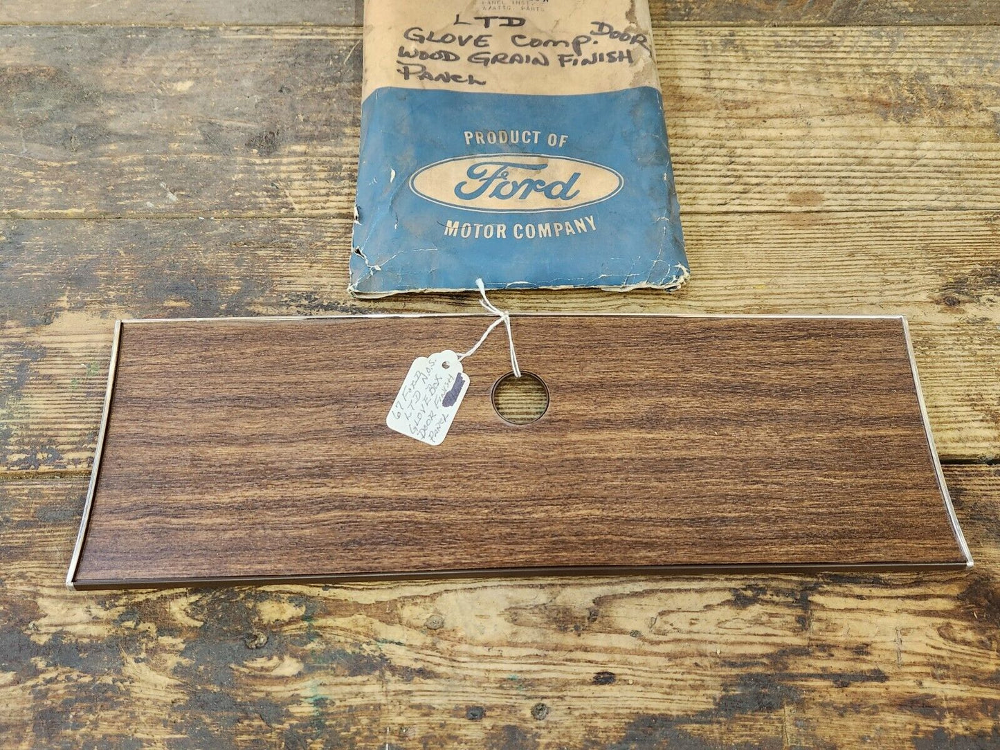 NOS OEM 1967 FORD GALAXIE LTD GLOVE BOX DOOR WOOD GRAIN UPPER FINISH PANEL DASH