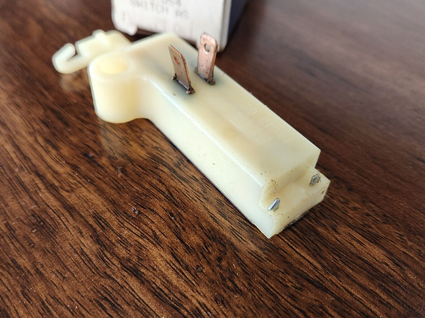 NOS 1973 BUICK 3 & 4 SPEED TRANSMISSION NEUTRAL SAFETY SWITCH D2267 14013162