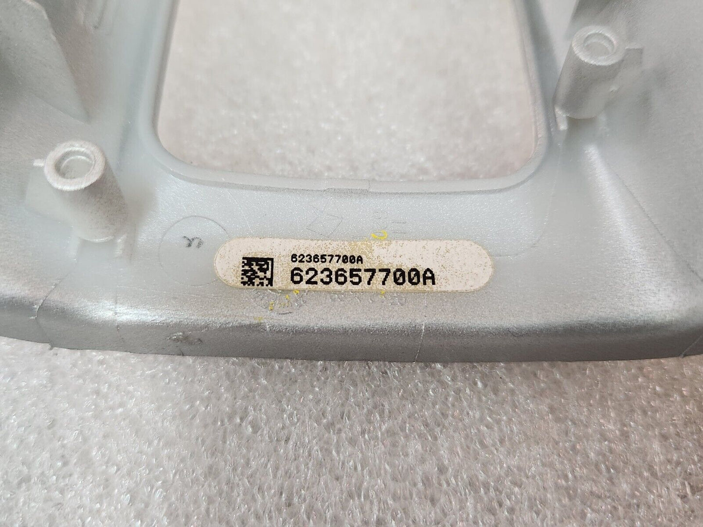 NEW OEM MOPAR 11-14 DODGE CHALLENGER CHARGER STEERING WHEEL RH BEZEL 1VZ34XSAAA