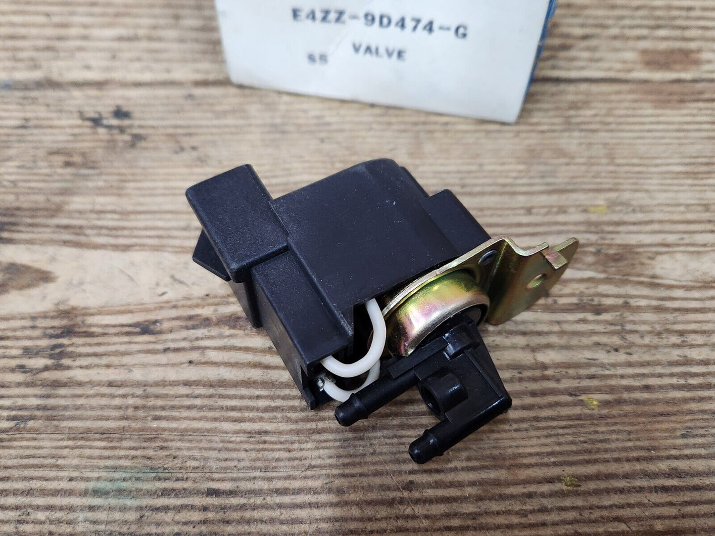 NOS OEM 1984-1991 Ford Mustang Bronco 5.0 EGR Vacuum Solenoid E4ZE-9D474-G3A